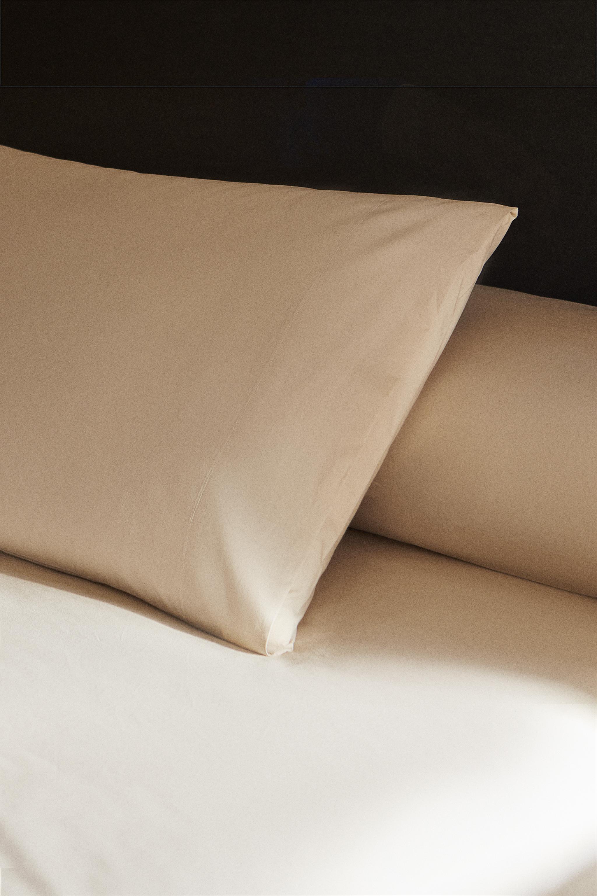 TAIE D’OREILLER PERCALE DE COTON (200 FILS)